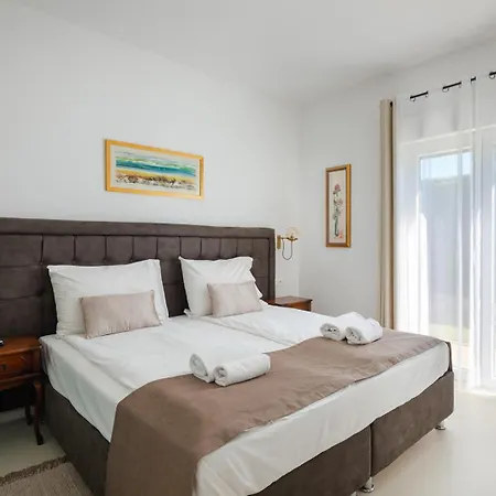 Maria Villa