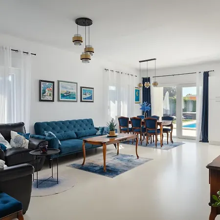 Villa Maria *